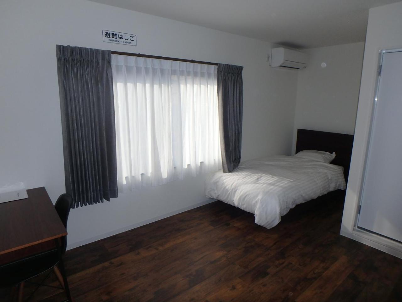 Bed & Breakfast Renga Daikanyama Токіо Екстер'єр фото